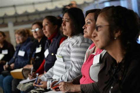 Mujeres solteras, Viudas, divorciadas y separadas。